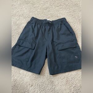 Abercrombie kids boys cargo black shorts size 15/16